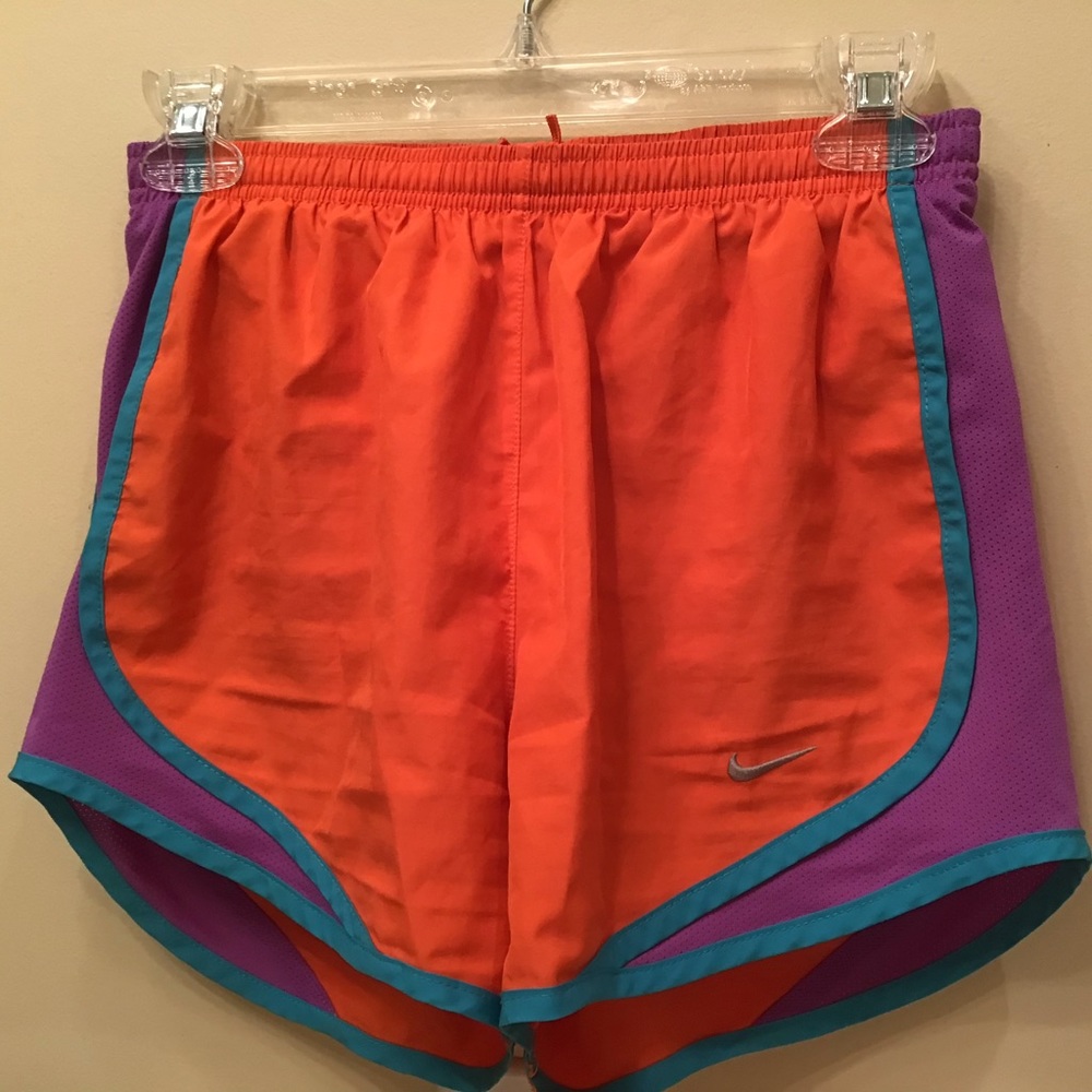 🔴SALE🔴NIKE TEMPO SHORTS🔴